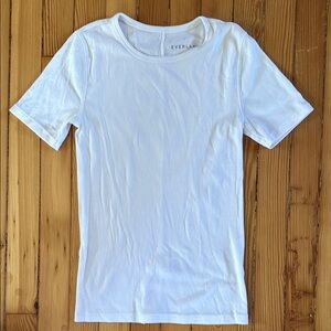 Everlane White ribbed crew neck tshirt NWOT size small